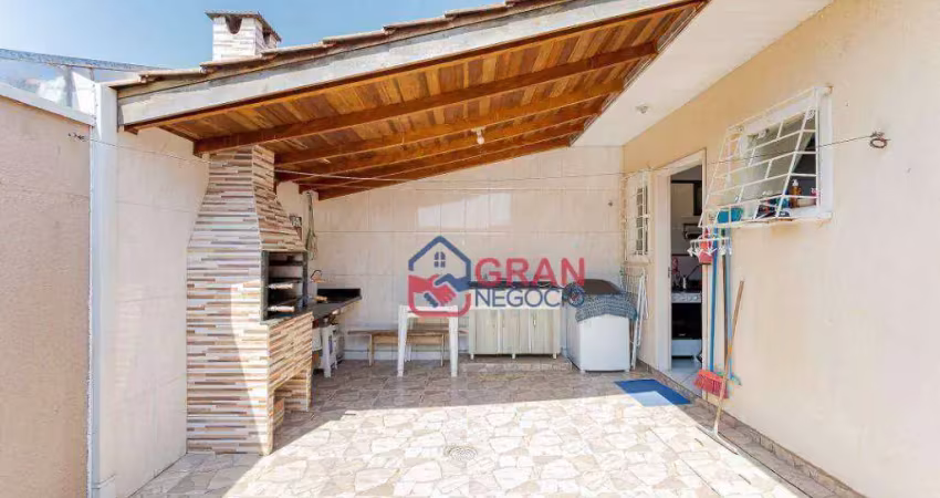 Casa em  Araucária
