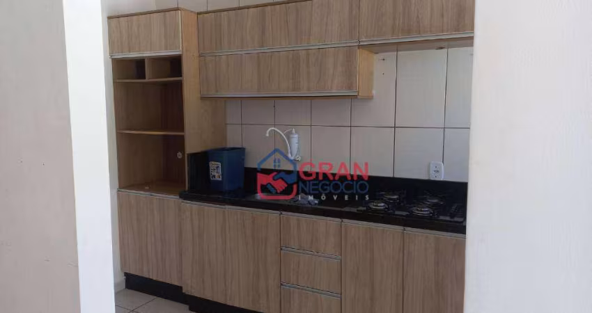 Apartamento com armários- Araucária