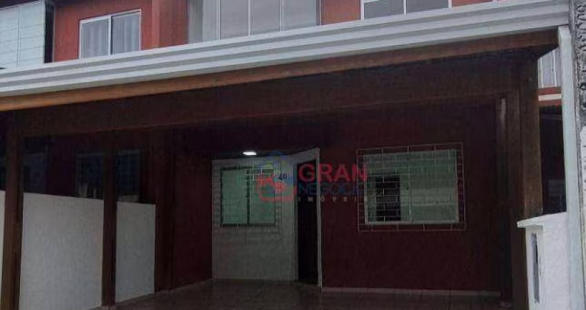 Sobrado em condomínio no Santa Cândida