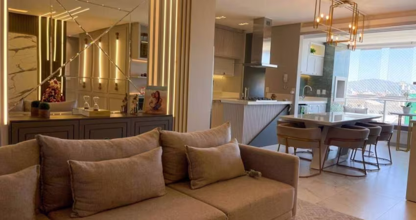Apartamento com 3 dormitórios à venda, 109 m² por R$ 1.200.000,00 - Centro - Navegantes/SC