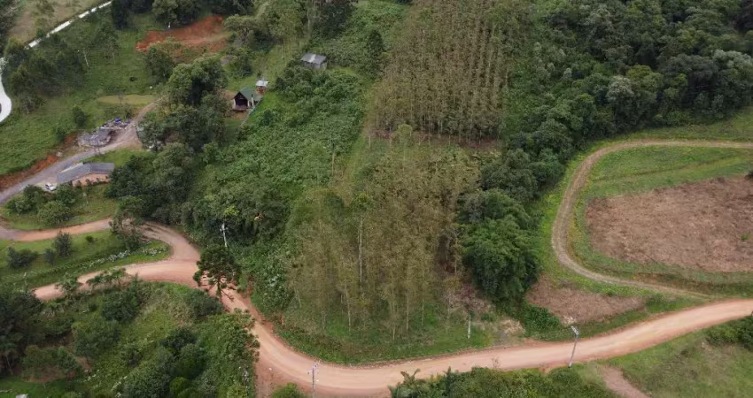 Sítio em excelente localização em Rio dos Cedros