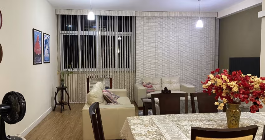 Um Luxo apartamento  todo reformado