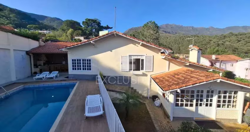 Casa com 3 dormitórios à venda, 260 m² por r$ 1.150.000,00 - cascatinha - nova friburgo/rj
