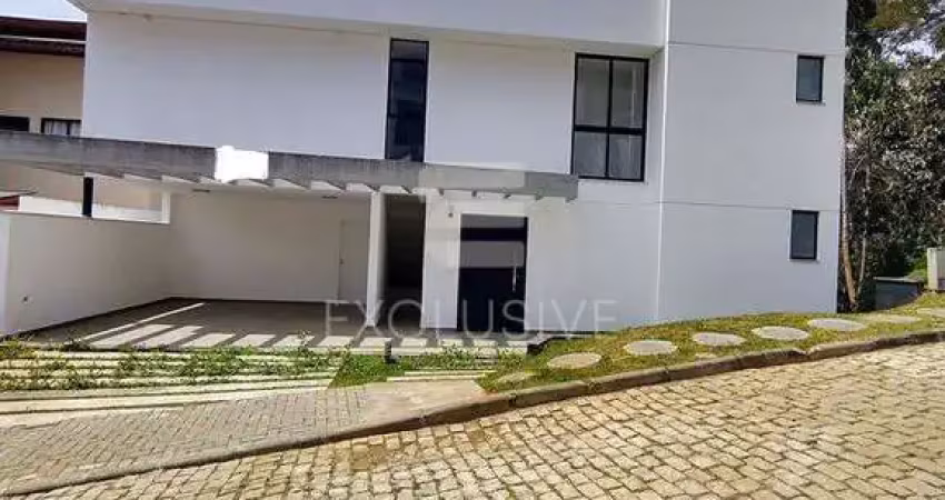 Casa com 3 dormitórios à venda, 231 m² por r$ 1580.000 - cônego  - nova friburgo - rj