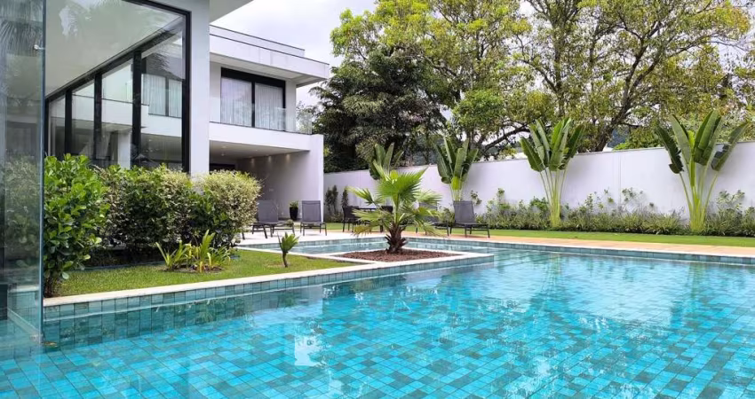 Mansão condomínio jardim Acapulco Guarujá 05 suítes