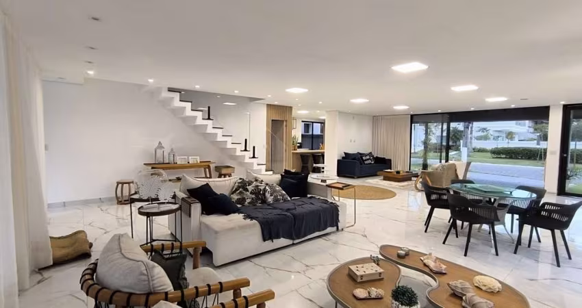 Casa em Condomínio para Venda em Guarujá, Balneário Praia do Pernambuco, 5 dormitórios, 5 suítes, 6 banheiros, 3 vagas