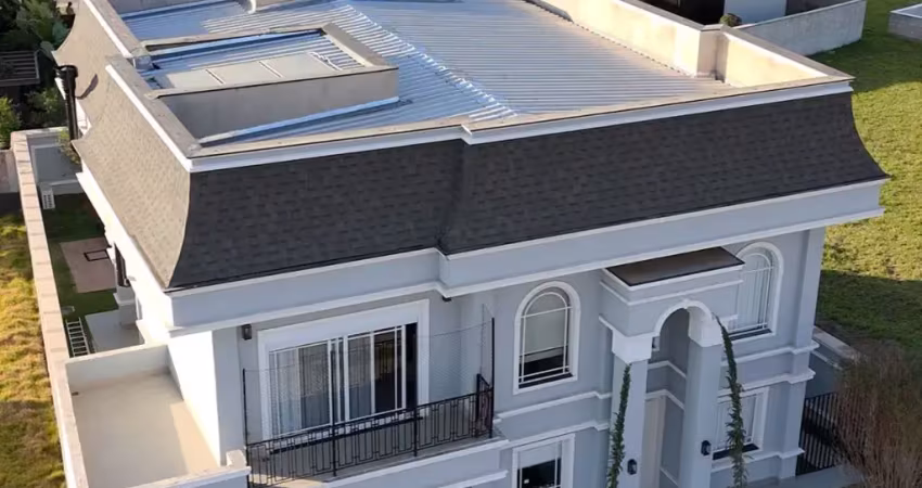 Casa neoclássica belíssima pronta já com os moveis!