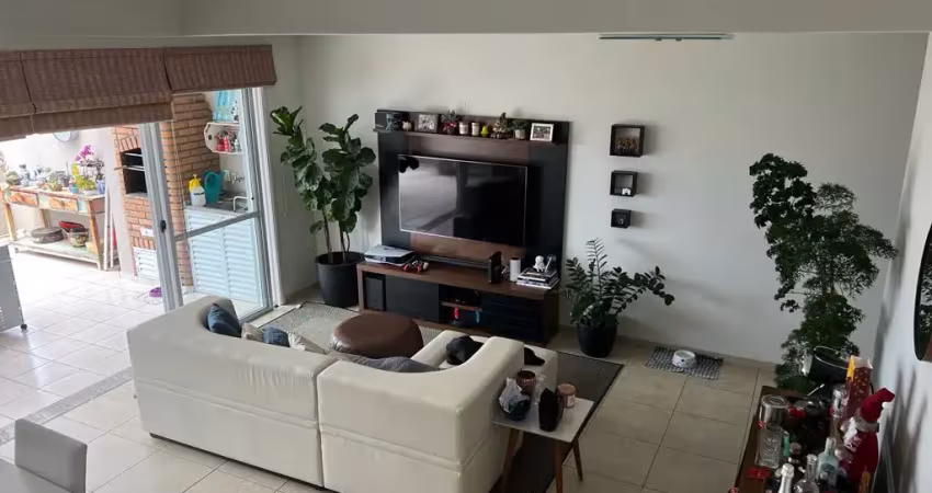 Apartamento Edifício Monte Carlo 178m2