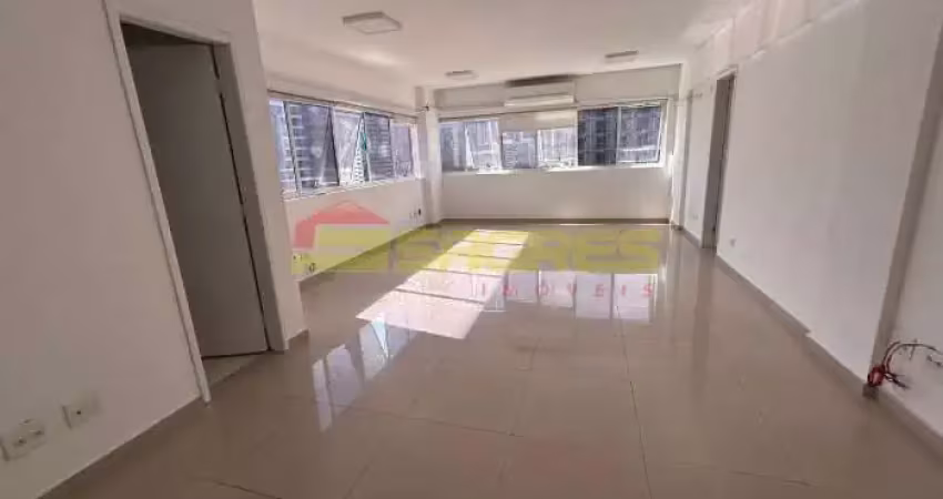 Sala comercial para alugar na Rua Joaquim Manuel de Macedo, 199, Barra Funda, São Paulo