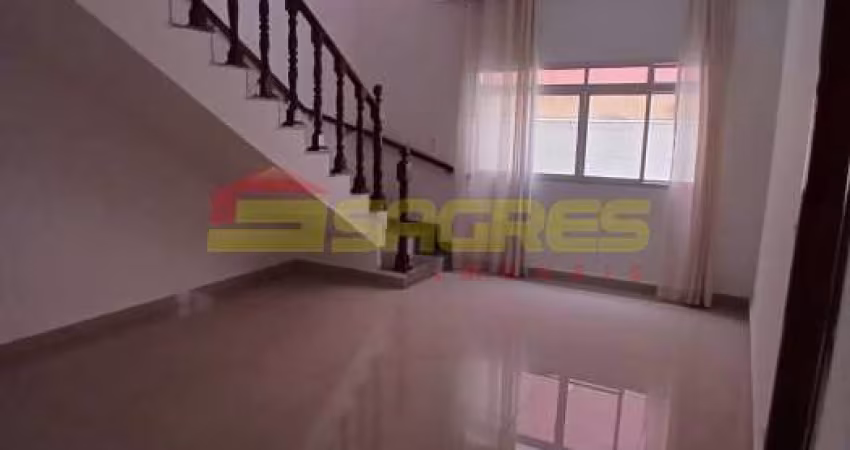Sobrado 140m² no Horto Florestal por R$ 3.900,00