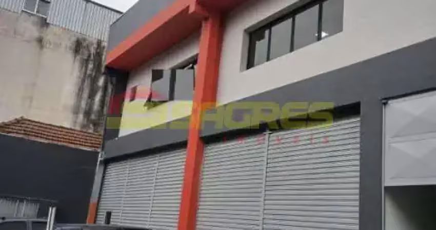 Barracão / Galpão / Depósito para alugar na Avenida Carlos de Campos, 555, Pari, São Paulo
