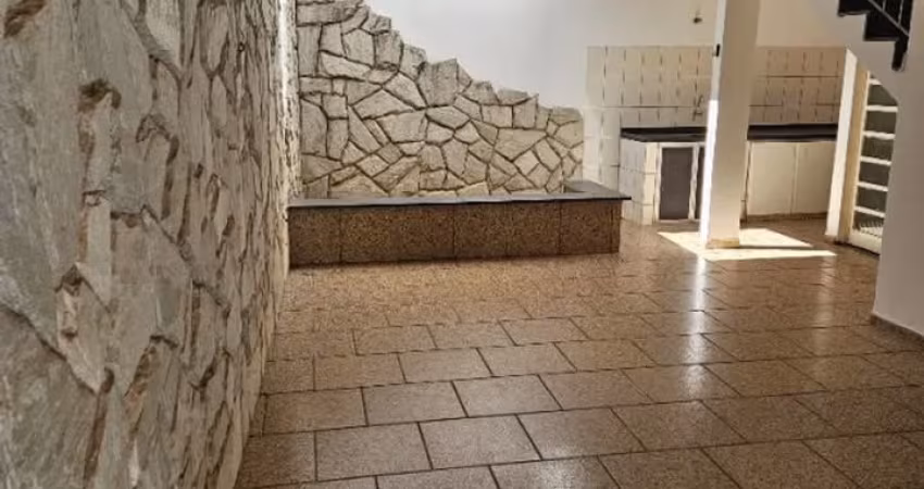 Casa a venda em Embu das artes
