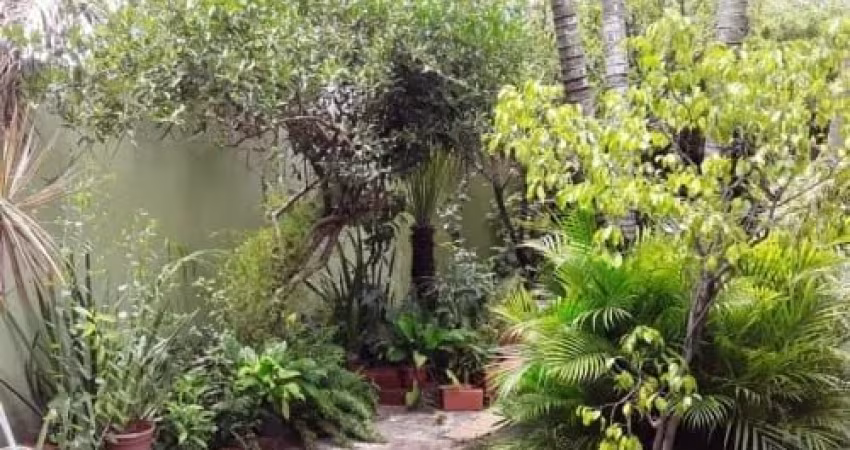 Bela casa disponível para venda na Marambaia