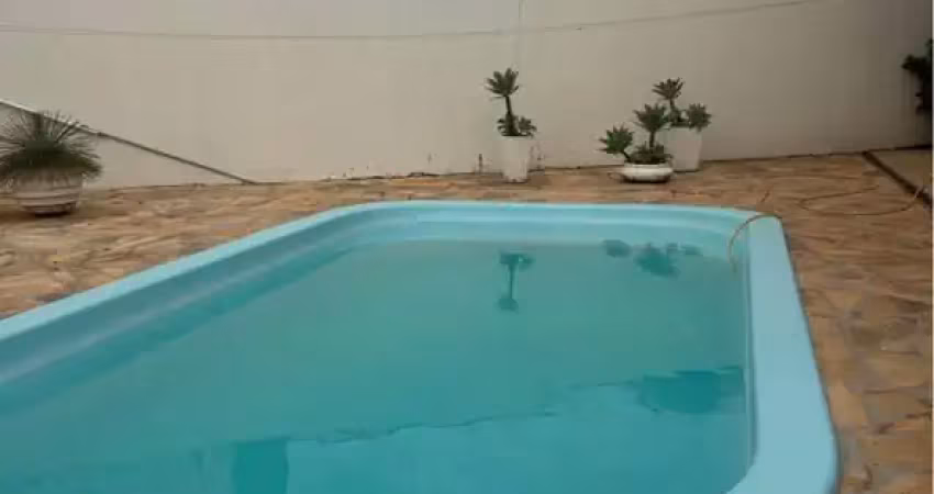 Casa com 4 quartos à venda na Avenida Independencia, Centro, Capanema