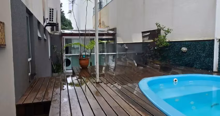 Lindo apartamento diferenciado totalmente reformado no bairro pioneiros