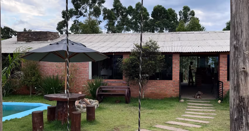 Lindo sitio a venda no rio do meio com 3980 m² de área cercada em cima do morro.
