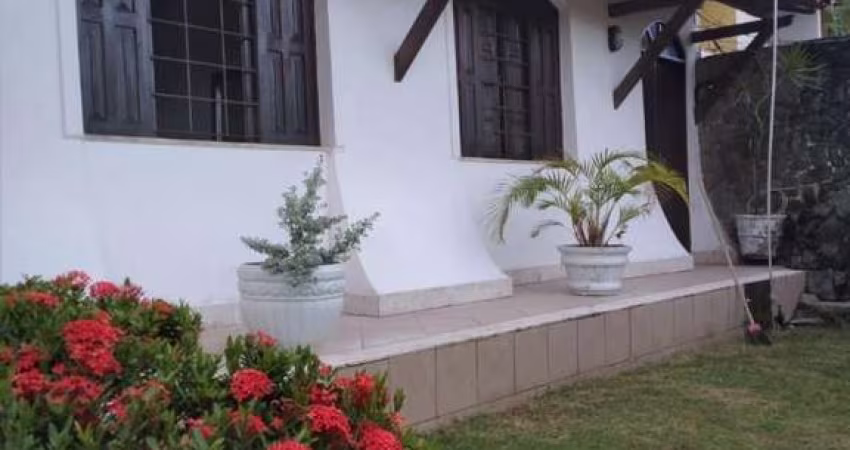 Casa para Venda em Salvador, Stiep, 3 dormitórios, 3 banheiros, 3 vagas