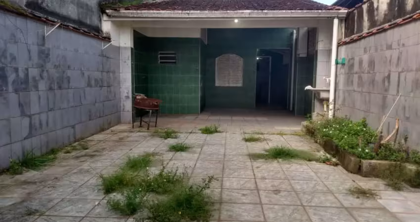 VENDO CASA COM 2 SUÍTES – EXCELENTE OPORTUNIDADE!