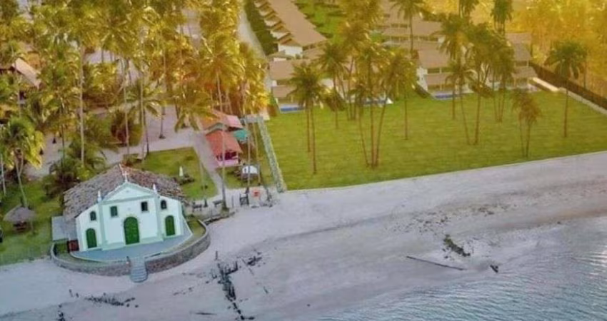 Apartamento térreo frente piscina — Porteira fechada no Reserva dos Carneiros, ao lado da Igrejinha