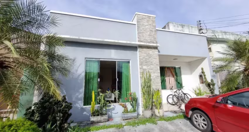 Casa de condomínio com 3 quartos à venda, 162m² - tarumã