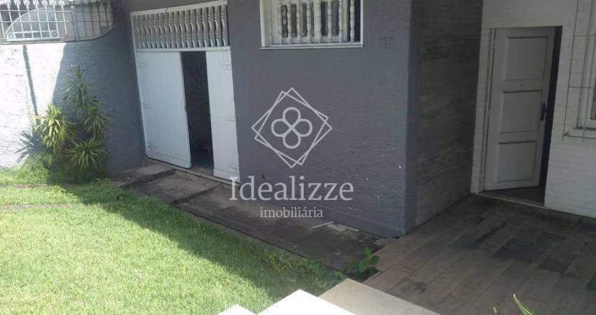 Casa para Venda em Volta Redonda / RJ no bairro Laranjal