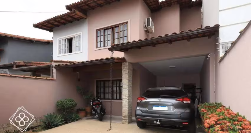 Casa para Venda em Volta Redonda / RJ no bairro Morada da Colina