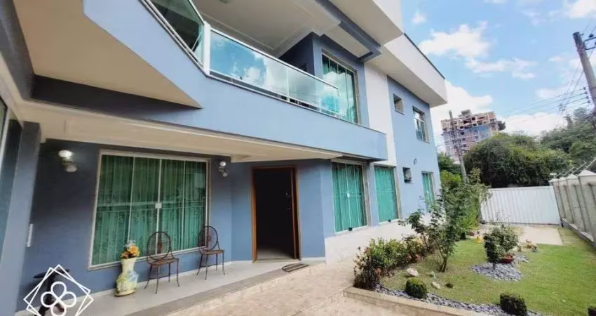 Casa com 4 Quartos no bairro Sessenta  – Ampla, Conservada e com Quintal