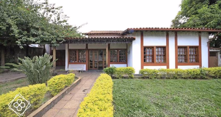 Casa para Venda em Volta Redonda / RJ no bairro Laranjal