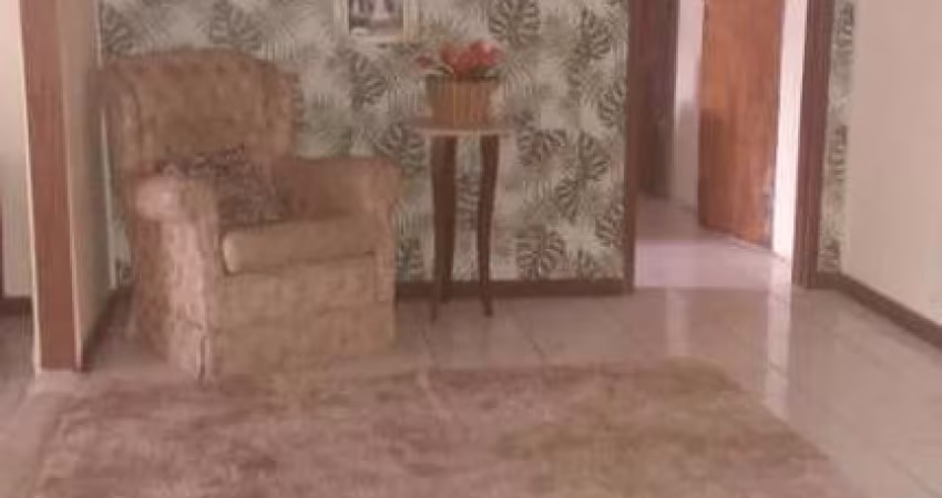 Casa para Venda em Barra Mansa / RJ no bairro Colônia Santo Antonio