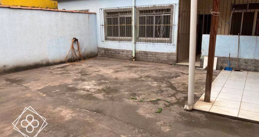 Casa para Venda em Volta Redonda / RJ no bairro Retiro