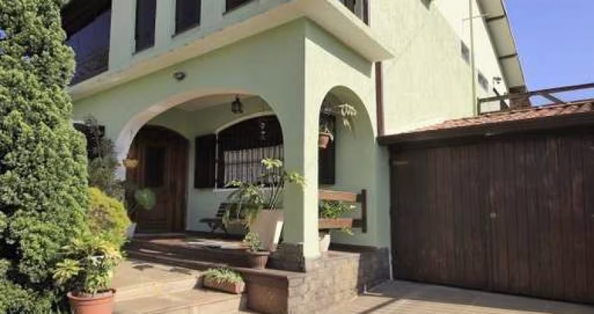 Casa para Venda em Volta Redonda / RJ no bairro Conforto