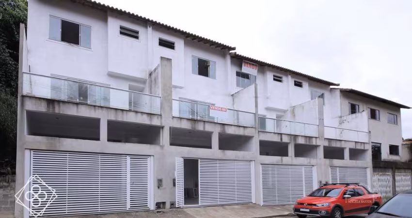 Casa para Venda em Volta Redonda / RJ no bairro Voldac