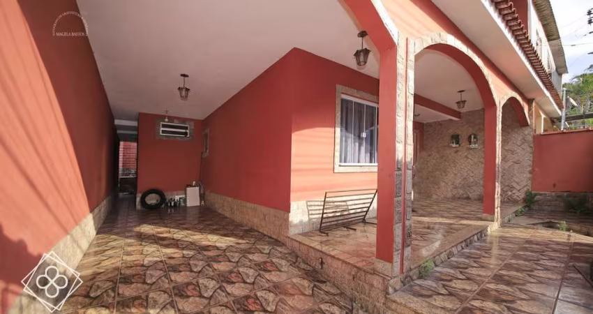 Casa para Venda em Volta Redonda / RJ no bairro Volta Grande