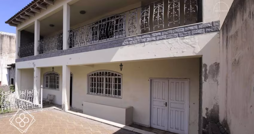 Casa para Venda em Volta Redonda / RJ no bairro Vila Santa Cecília