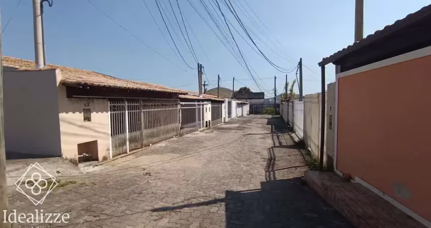 Casa para Venda em Barra Mansa / RJ no bairro Santa Rita (Dutra)