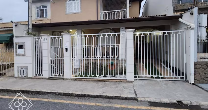 Casa para Venda em Volta Redonda / RJ no bairro Volta Grande