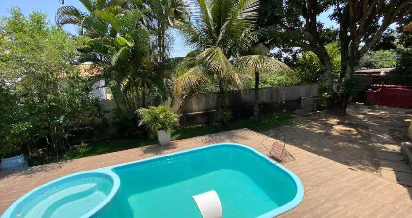 Casa para Venda em Volta Redonda / RJ no bairro Jardim Belvedere