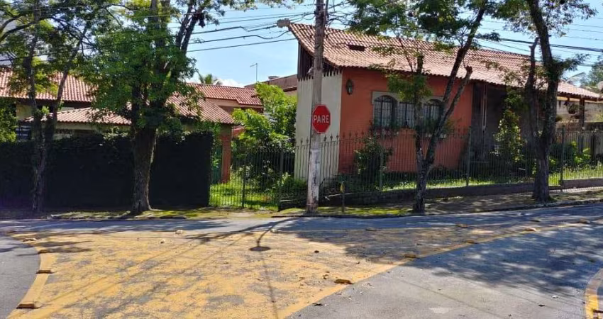 Casa para Venda em Volta Redonda / RJ no bairro Jardim Amália