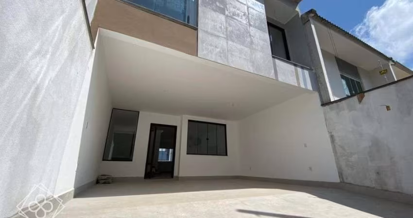 Casa para Venda em Volta Redonda / RJ no bairro Jardim Belvedere