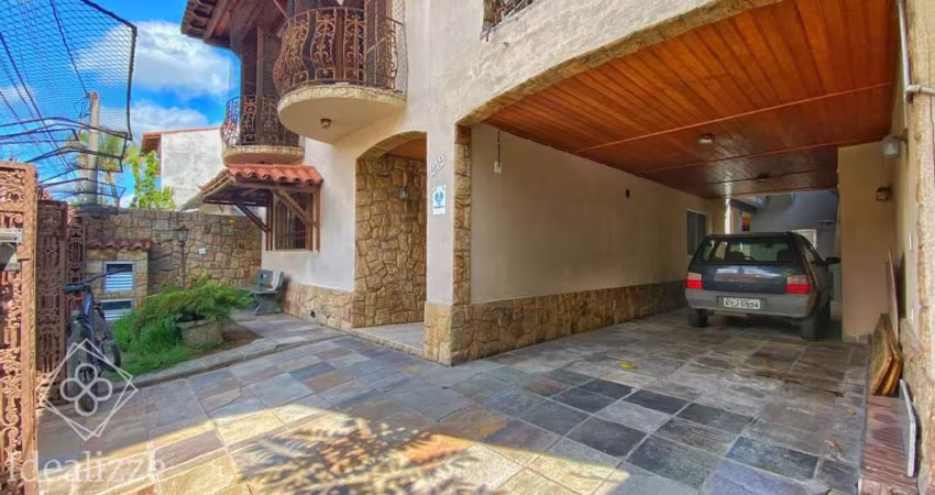 Casa para Venda em Volta Redonda / RJ no bairro Jardim Veneza