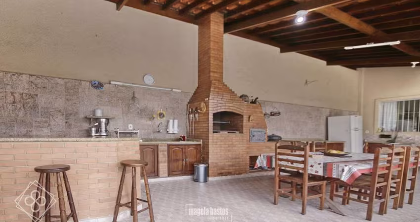 Casa para Venda em Volta Redonda / RJ no bairro Vila Mury