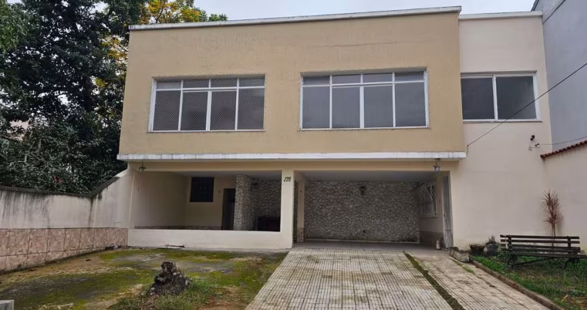 Casa Linear 4 Quartos Jardim Amália - V.R 293m²