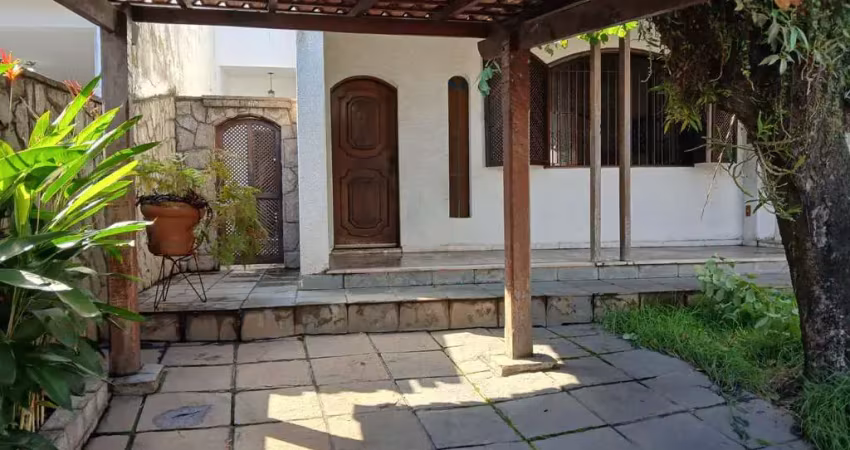 Casa com 3 quartos à venda no Conforto, Volta Redonda 