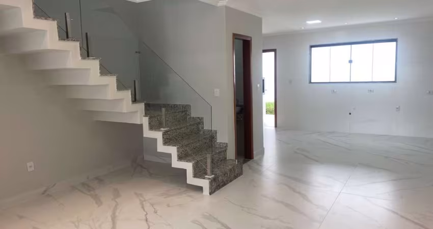Casa Nova com 3 Suítes, Closet e Área Gourmet no Jardim Belvedere - Volta Redonda/RJ