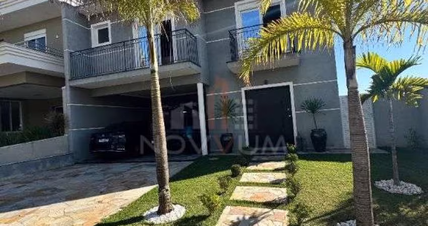 Casa de Condomínio com 3 Quartos, 3 banheiros e 4 vagas na garagem à Venda, 360 m² por R$ 1.990.000,00