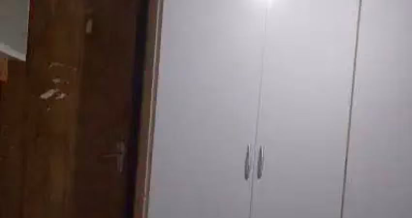 VENDE-SE EXCELENTE APARTAMENTO NA ABADIA