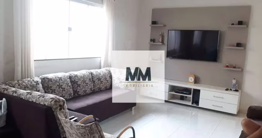 Casa com 3 dormitórios à venda, 200 m² por R$ 750.000,00 - Jardim do Lago - Uberaba/MG