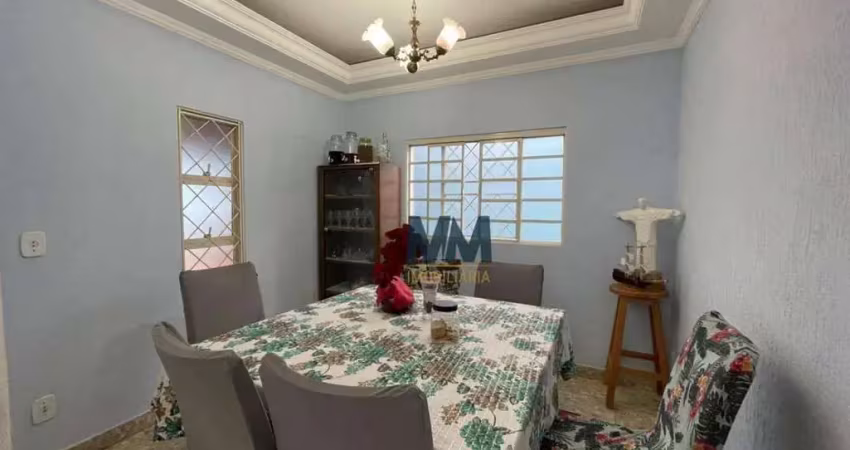VENDE-SE CASA JD. MARACANÃ