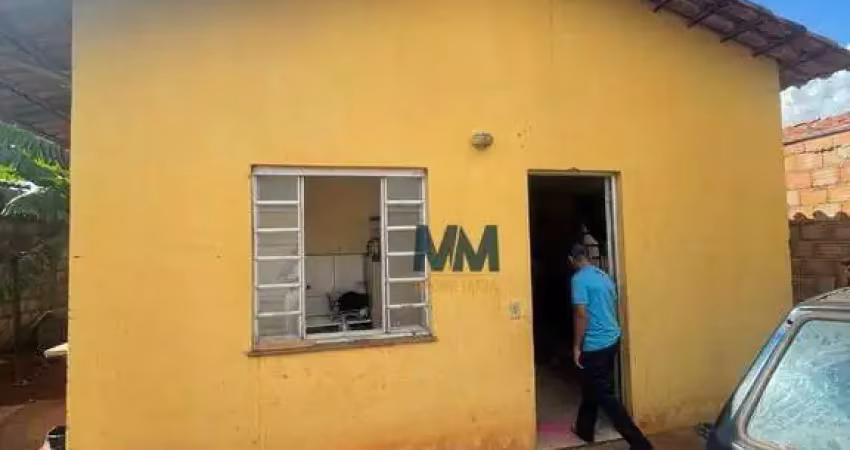 Casa com 2 dormitórios à venda, 43 m² por R$ 120.000 - Jardim Espanha - Uberaba/MG
