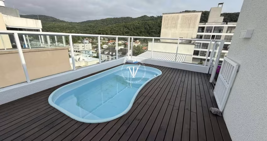 Cobertura com Piscina em Bombas